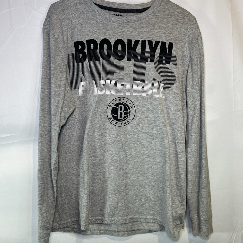Brooklyn Nets NBA Classic Gray Team Logo Medium Long Sleeve Shirt M